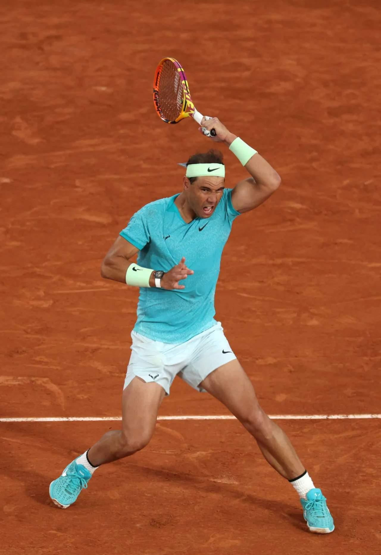 关于世界网球队绝杀法国网球队，纳达尔完成帽子戏法的信息