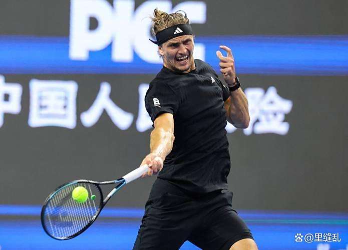 美国网球队横扫德国网球队，兹维列夫一己之力扛起全队的简单介绍