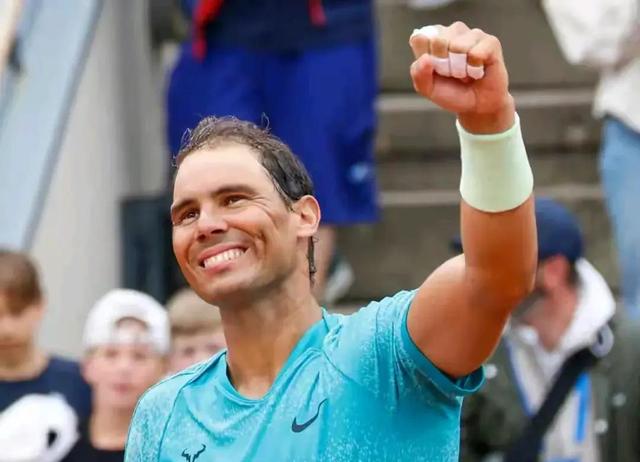 包含英国网球队完胜欧洲网球队，纳达尔绝境逆转的词条