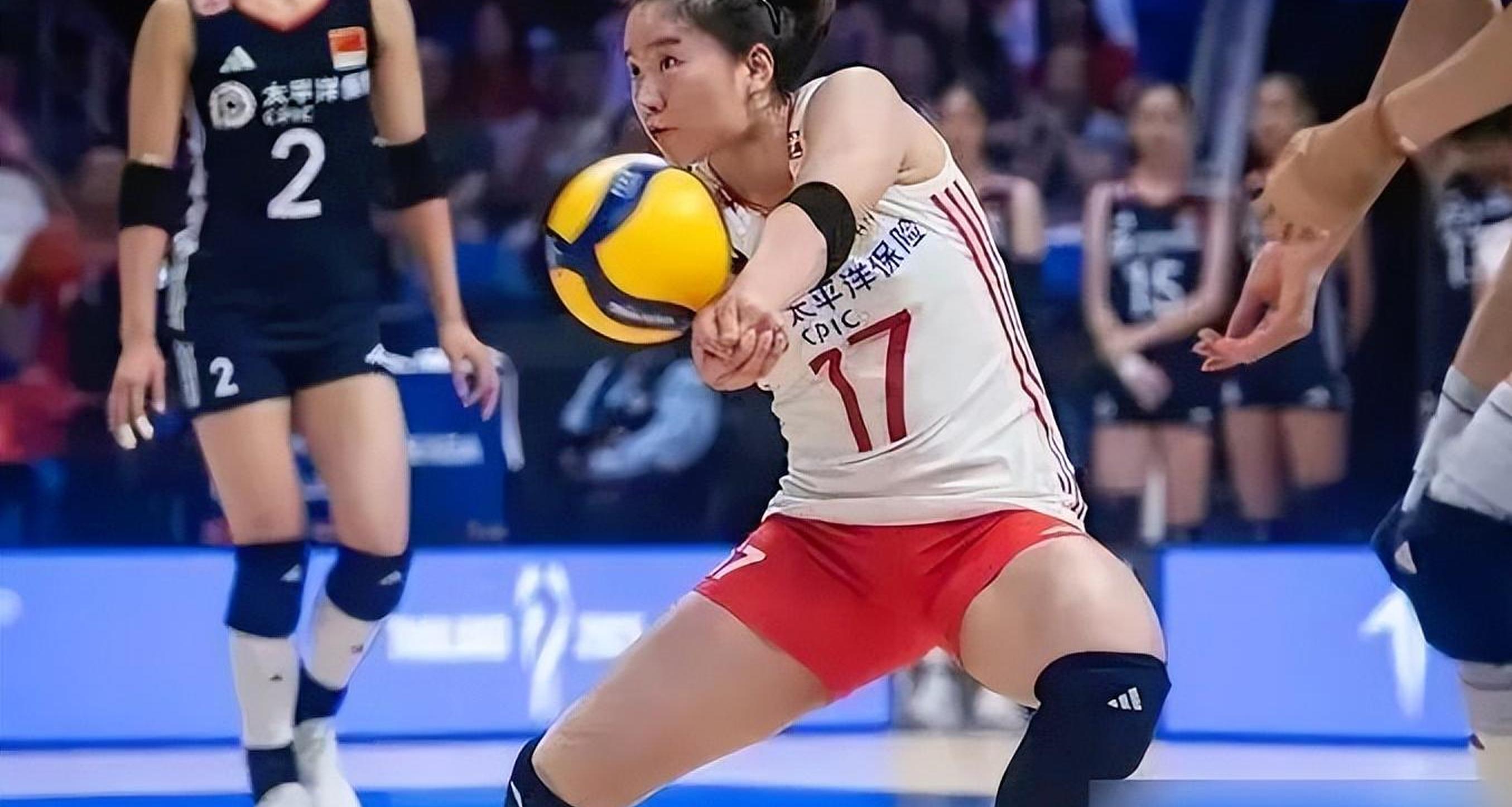 女排大战引爆赛场,惊险逆转 女排大战引爆赛场,惊险逆转