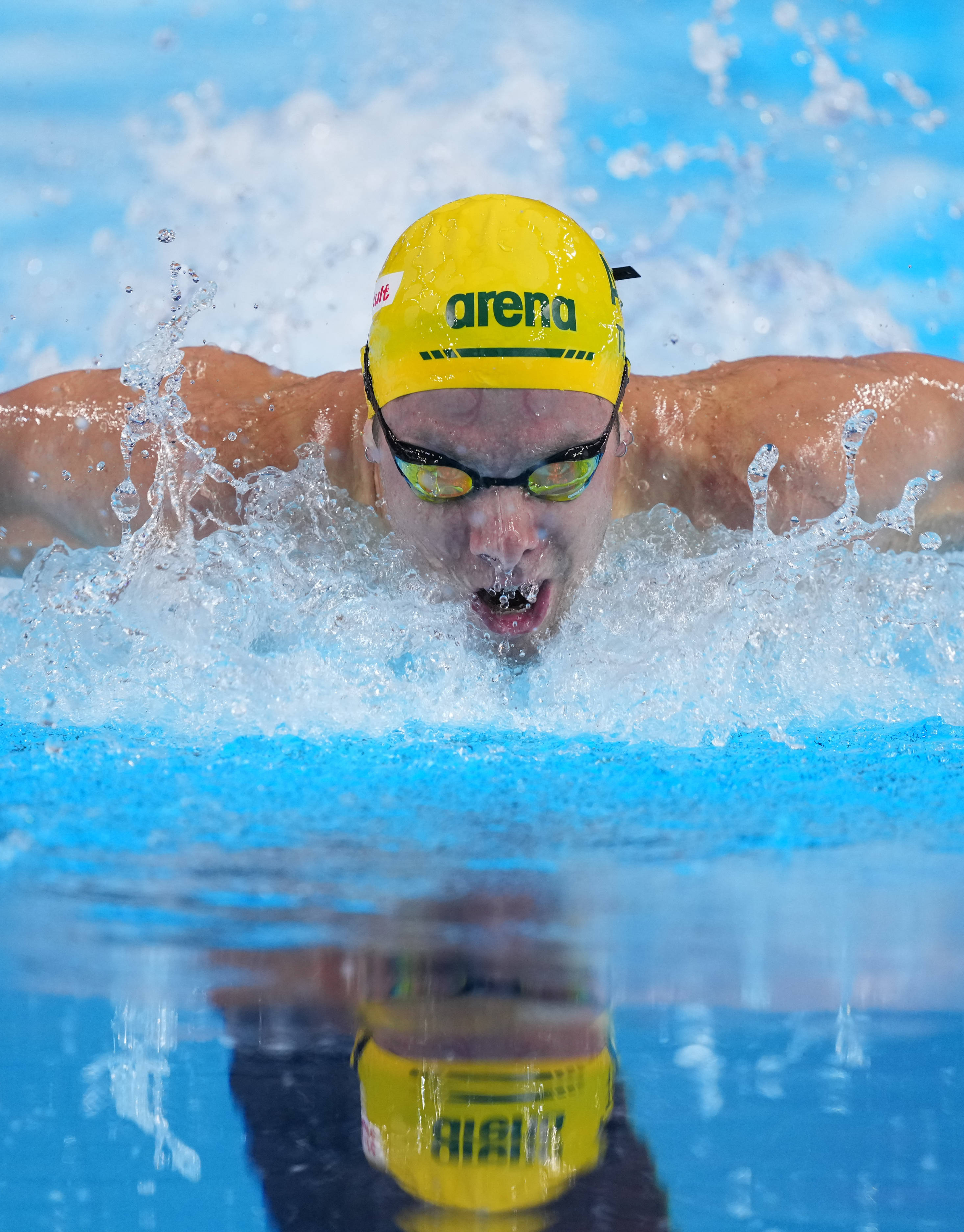 九游中国-游泳运动员百折不挠，积极备战下一场比赛