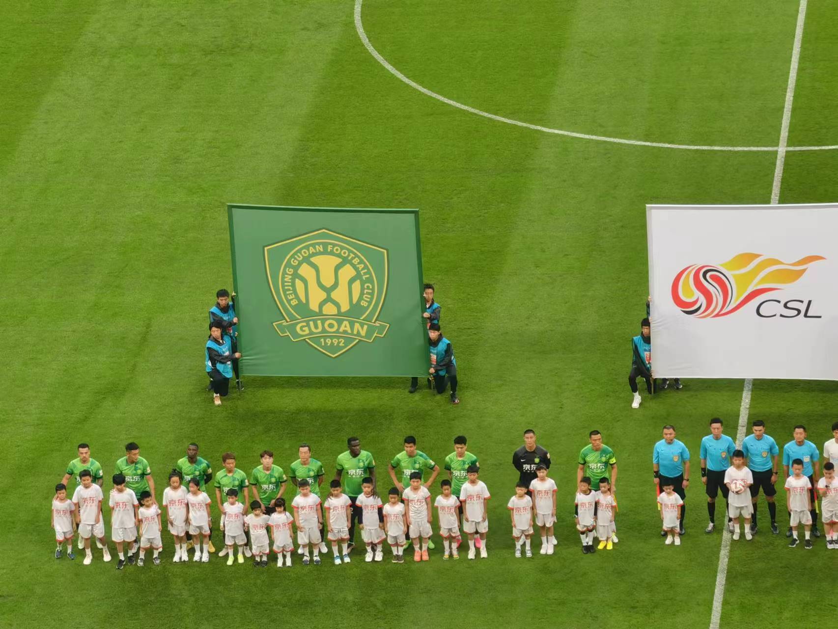 关于斯图加特全队合力取胜，赢得关键胜利的信息