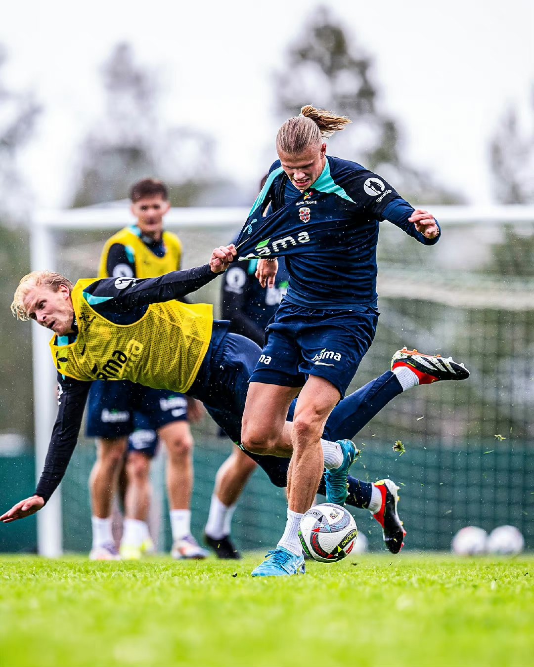 关于英格兰队在对阵米尔顿队中取得胜利，继续领跑的信息