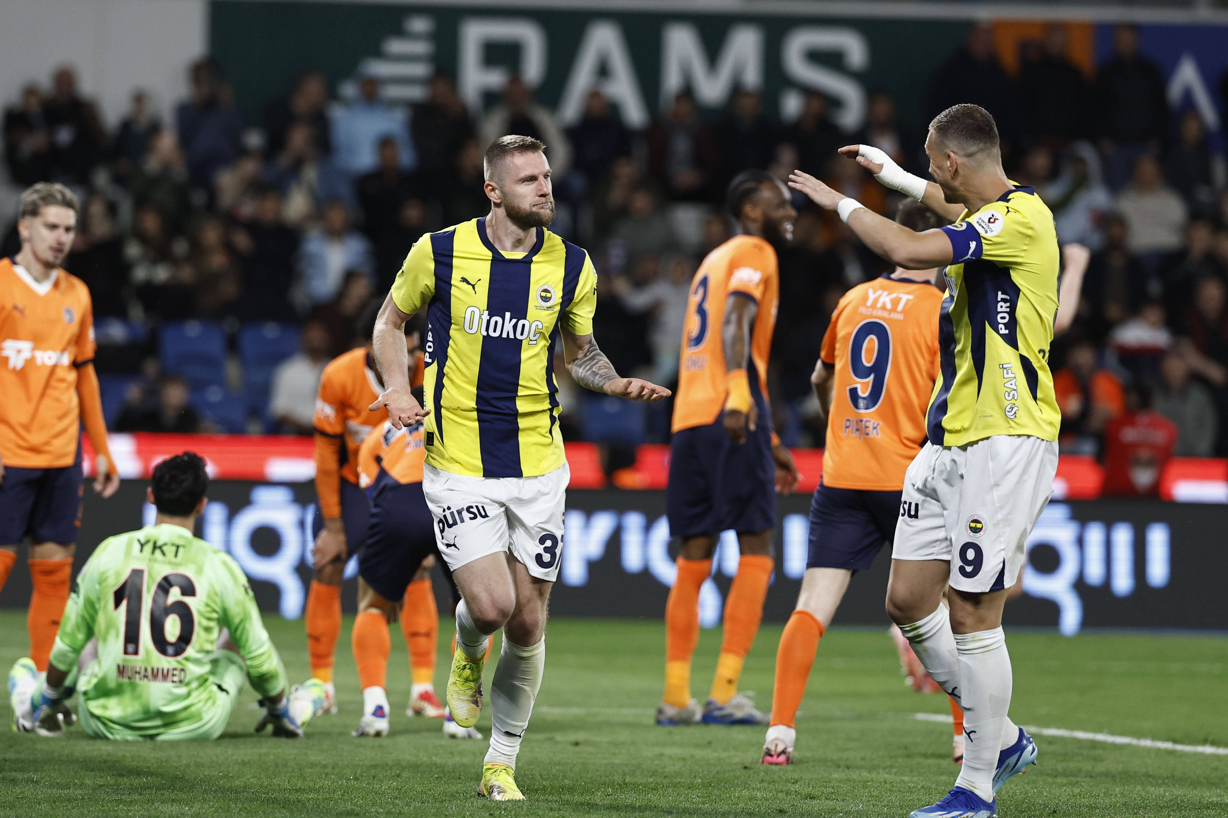 九游娱乐网站-关于澳大利亚球星进军欧洲篮球赛场上风云变幻的信息