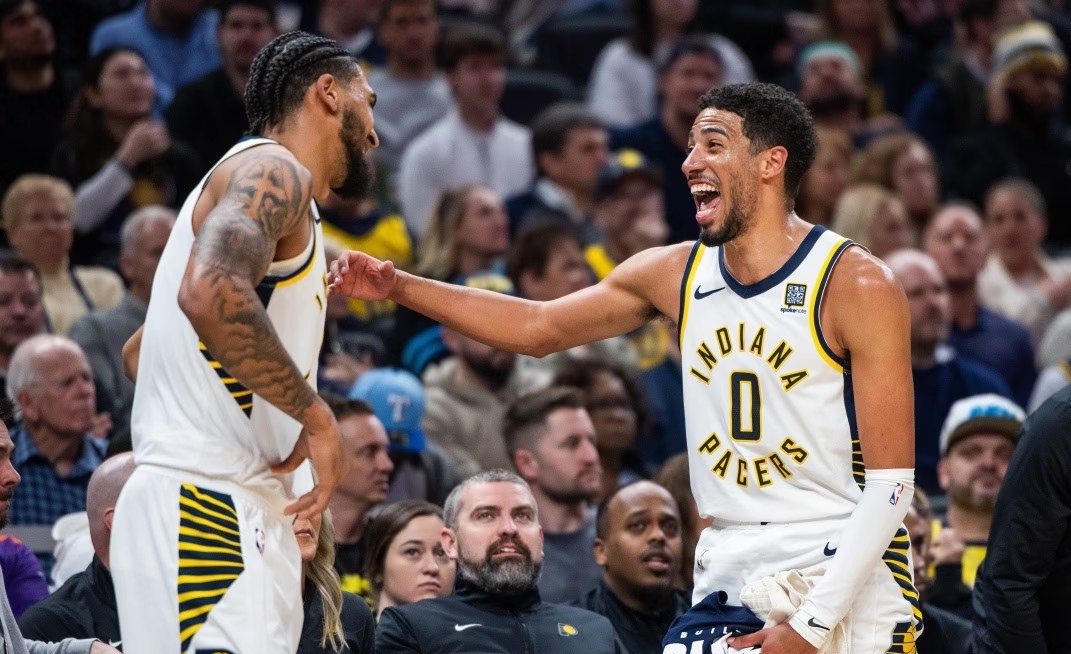 包含骑士横扫步行者，戈贝尔统治全场的词条