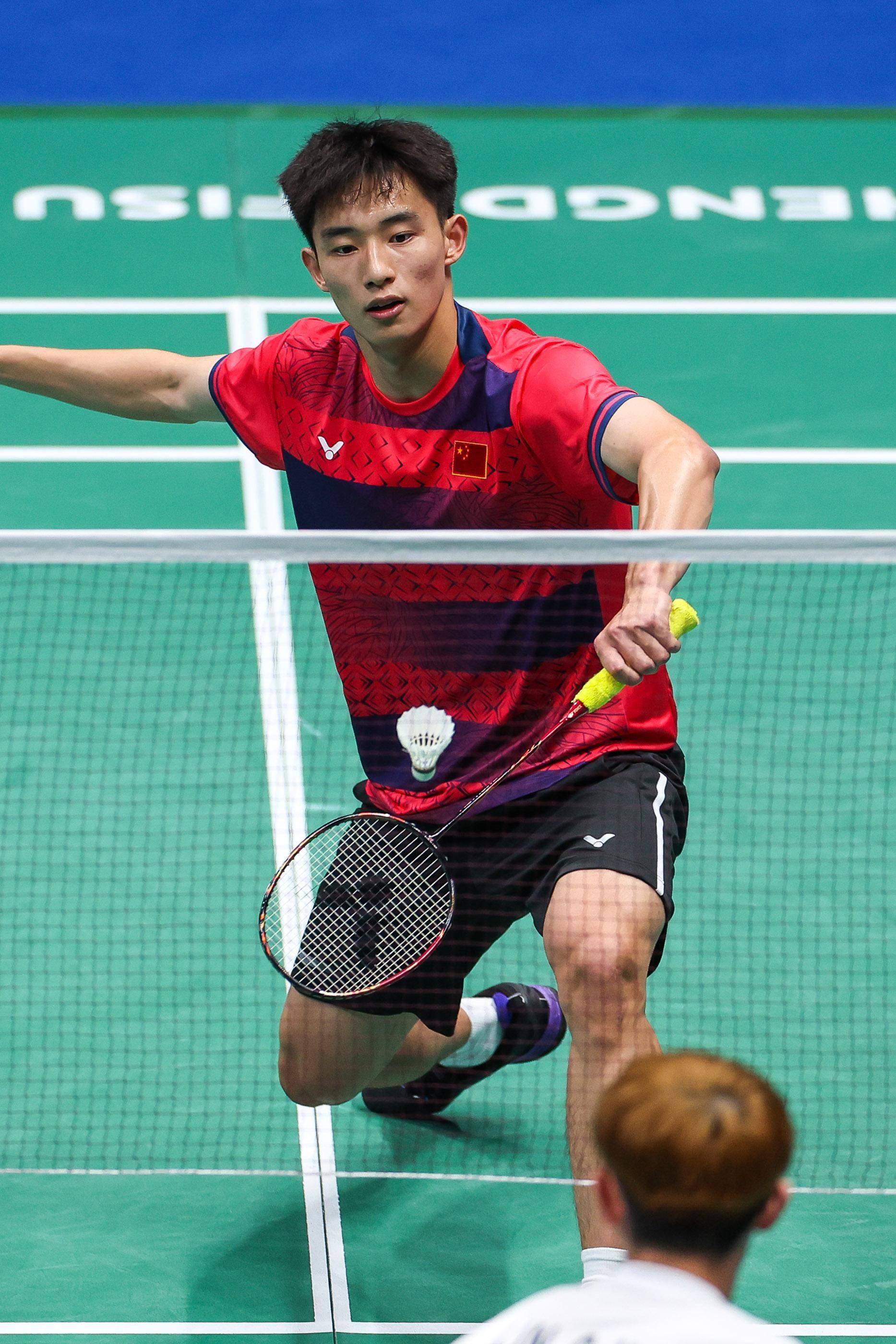 九游中国-韩国队鏖战马来西亚队，黄鸭组合关键制胜的简单介绍