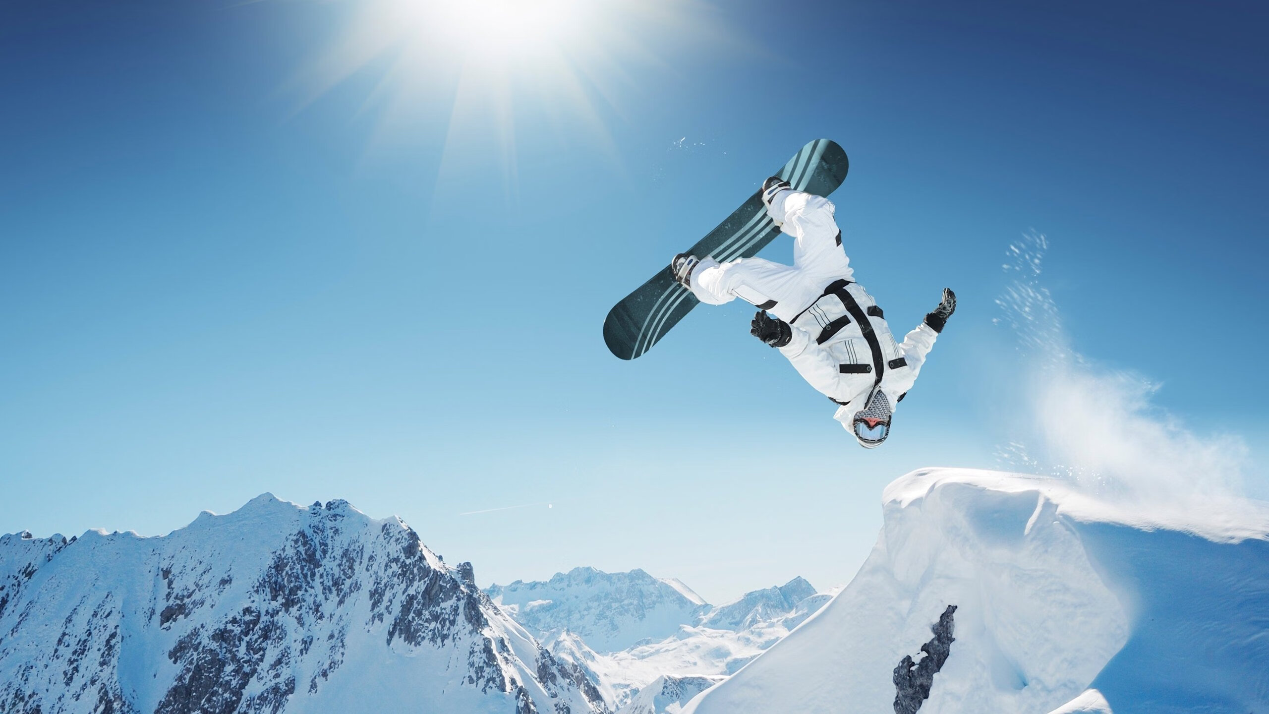 魔术强行终结火箭,班凯罗在F1新赛季揭幕战接管比赛